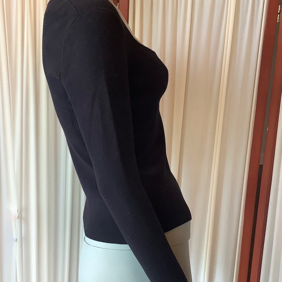 H&M Women’s Black Knit Top Sweetheart Neck Long Sleeves Size M - Picture 3 of 6